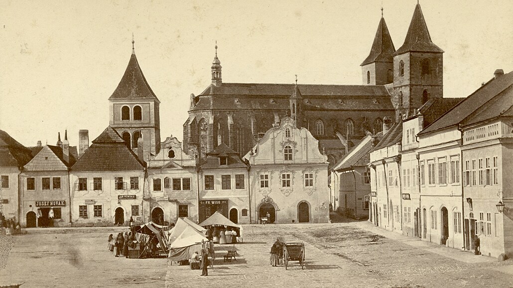Pohled na vysokomýtské nám�stí z doby okolo roku 1870