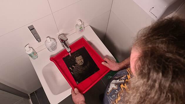 N�sledn� je pot�eba vznikl� sn�mek proprat ve vod�.