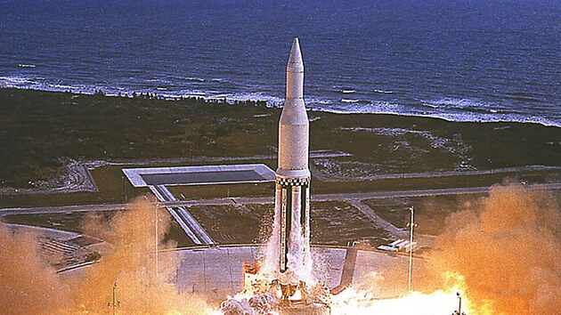 Saturn 1 byl první americkou nosnou raketou, vyvíjenou speciálně pro kosmický program.