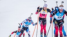 eský biatlonista Michal Krmá (39) bhem stíhacího závodu v rakouském...