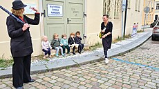 Jana Jelínková (vlevo) bhem natáení klipu