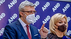 Poslanci se se�li k trojici p�edloh kon�ící vlády ANO a �SSD, které reagují na...