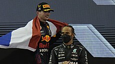 DVA RIVALOVÉ. Historickou sezonu formule 1 ovládl Max Verstappen, Lewis... | na serveru Lidovky.cz | aktuální zprávy