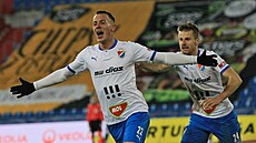 Ostravský Filip Kaloč se raduje z vyrovnávajícího gólu na 2:2 v zápase se...
