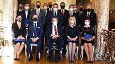 Petr Fiala a jeho kabinet po jmenování prezidentem Miloem Zemanem v Lánech....