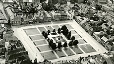 Letecký pohled na střed města ze 60. let 20. století