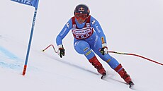 Sofia Goggiaová na trati superobího slalomu ve Svatém Moici.