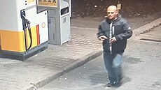 Mu� podez�elý z po�kozování vozidel zdravotník� v Kladenské nemocnici.