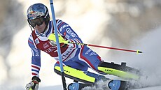 Clément Noël na trati slalomu ve Val d´Isere