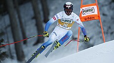 Americký lya Bryce Bennett na trati sjezdu ve Val Garden