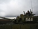 Ruský tank T-72B3 na manévrech v Rostovské oblasti (20. prosince 2021)