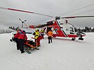 Horsk� slu�ba zasahovala na Kl�novci u zran�n�ho ly�a�e. Let�l pro n�j...