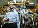 Univerzita Karlova si nechala v Karolinu nainstalovat nov� varhany. Na sn�mku...