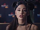 Ariana Grande ve filmu K zemi hle! (2021)