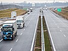 Nov otevená dálnice D11 u Smiic (21. 12. 2021)