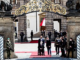 Prezident Milo Zeman vykává na píjezd srbské hlavy státu. Alexandu Vuiovi...