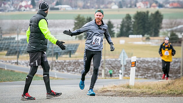 Sportovce ek tradin bh z eskho Krumlova pes vrcholy Klet a Kluka s clem v Litvnovicch.