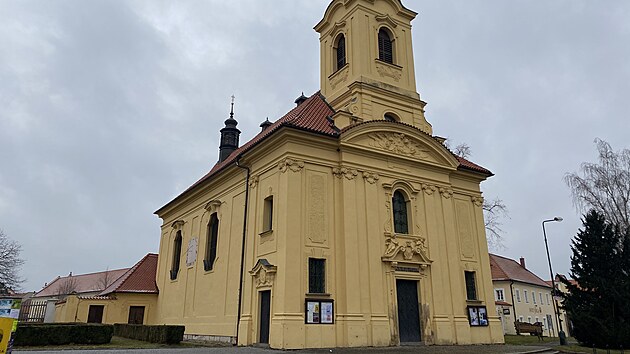 Kostel Nejsvtj Trojice v Dobi.