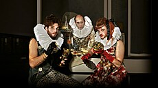 Dílo nejslavn�j�ího dramatika Williama Shakespeara uvedou t�i herci na jevi�ti...