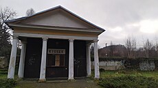 Rekonstrukce se do�ká i ozdobná stavba Gloriet, ze které zmizí o�klivý kiosek....