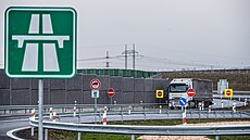 Nově otevřená dálnice D11 mezi Hradcem Králové a Jaroměří (21. 12. 2021)