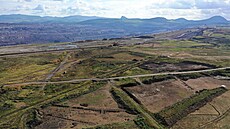 Pohled na výzkumnou oblast prav�ké sídlení krajiny v Libkovicích s ohrazeným...