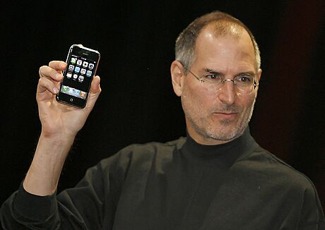Steve Jobs a první iPhone
