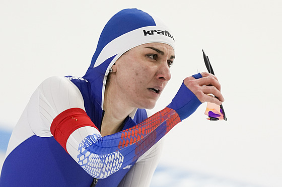 Angelina Golikovová po závodě na 500 metrů na evropském šampionátu v...