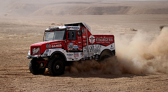 Ale Loprais v esté etap Rallye Dakar.