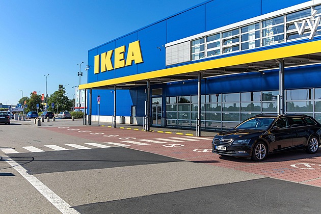 IKEA má za sebou rekordní rok. Dále zlevňuje a chystá nové prodejny