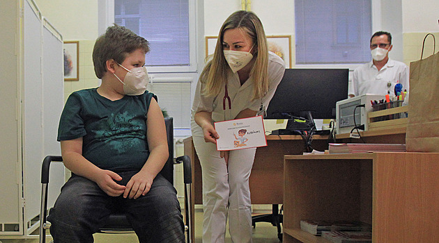 O�kování d�tí od p�ti let proti covidu za�alo v úterý také ve vítkovické...