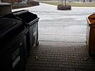 Dítě skončilo v černé plastové popelnici na směsný odpad. (9. ledna 2022)