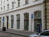 V ulici Ve Smekách v Praze, kousek od Václaváku, sídlila prodejna Elektroniky...