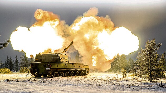 Samohybn houfnice re 155 mm K9 Thunder bhem cvien finskch obrannch sil 