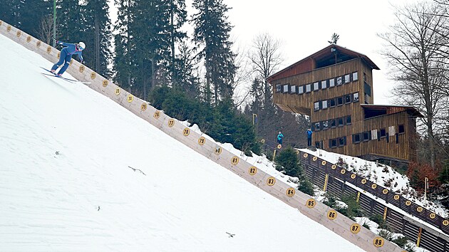 Skokanské můstky v Harrachově jsou jediné v Česku, na kterých mohou v zimě trénovat dospělí i mládež.