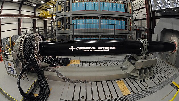 Elektromagnetick� d�lo. Ilustra�n� foto.