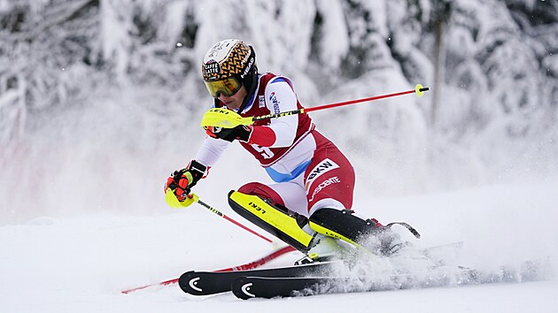 vcarka Wendy Holdenerov bhem prvnho kola slalomu v Kranjsk Goe.
