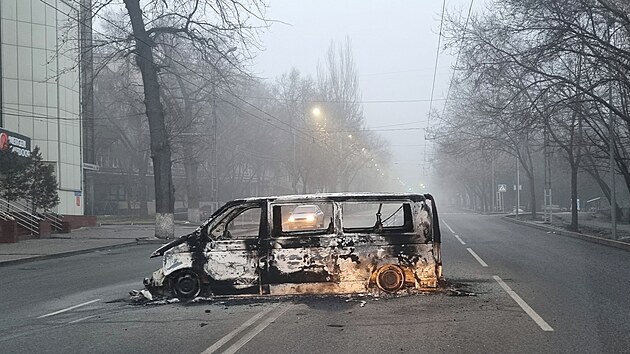 Následky nepokojů ve městě Almaty, demonstrovalo se po celém Kazachstánu. (6. ledna 2021)
