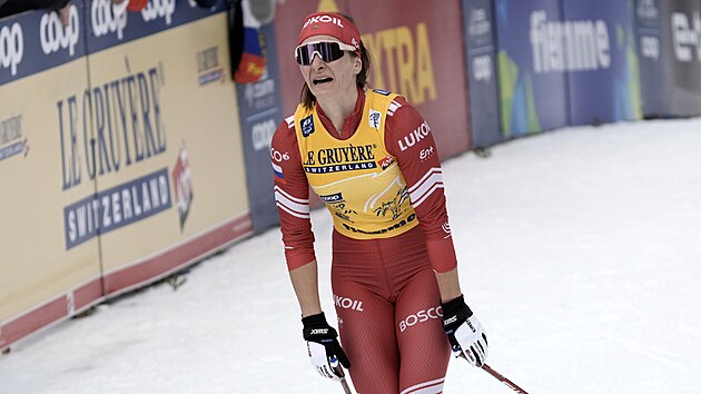 Natalja Nprjajevov jako vtzka Tour de Ski