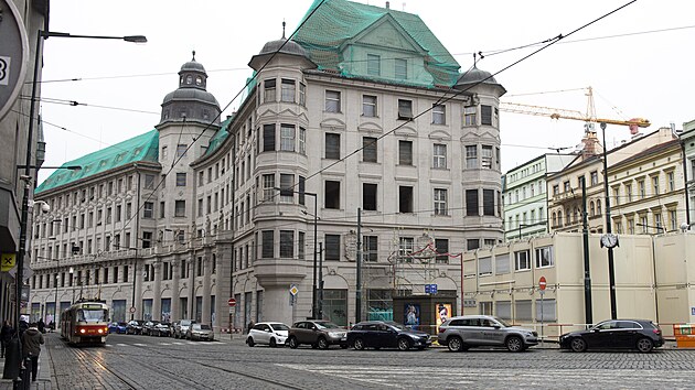 Pes 100 let star Cukrovarnick palc na Senovnm nmst v Praze  (na snmku z 26. listopadu 2019) proel rekonstrukc a kolaudac. S Hyatt zde oteve luxusn hotel Andaz Prague.