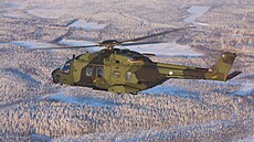 Finská vojenská helikoptéra NH90 nad regionem Lahti 