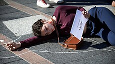 Akce pipomínající obti femicid ve francouzském Toulouse (16. íjna 2021)