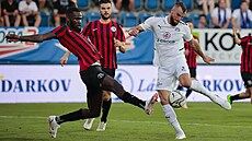 Václav Jureka ze Slovácka stílí v utkání s Lokomotivem Plovdiv.