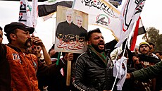 V iráckém Bagdádu se se�ly tisíce lidí, aby si p�ipomn�ly americký útok na...