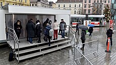 Spole�nost Podané ruce zprovoznila na nám�stí Svobody v centru Brna o�kovací...