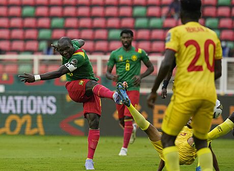 Vincent Aboubakar z Kamerunu stílí v utkání proti Etiopii.