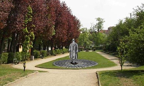 Autorkou sochy bude Tea Smetanová, umlkyn z Vysoiny, její specializací je...