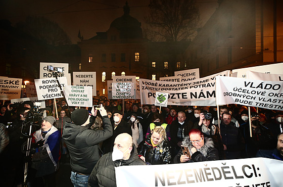 Protest zemdlc ped úadem vlády, archivní foto