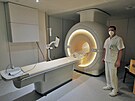 Pedstaven modernizovan magnetick rezonance v Nemocnici Karlovy Vary. (19....