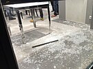 Lupi�i se zbran� a kladivy vyloupili pra�sk� hodin��stv�. (15. ledna 2022)